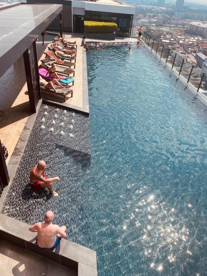 The Base 903 By Numam Apartemen Pattaya
